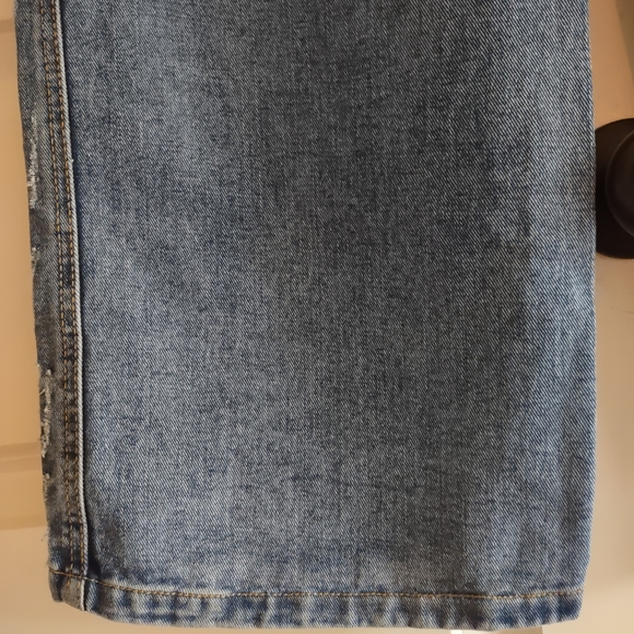 Jeans - Picture 4 of 4